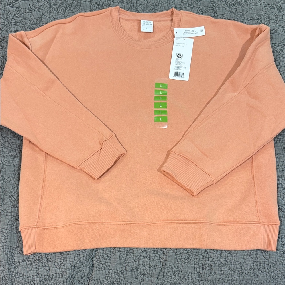 NWT Classic Peach Crewneck Sweater